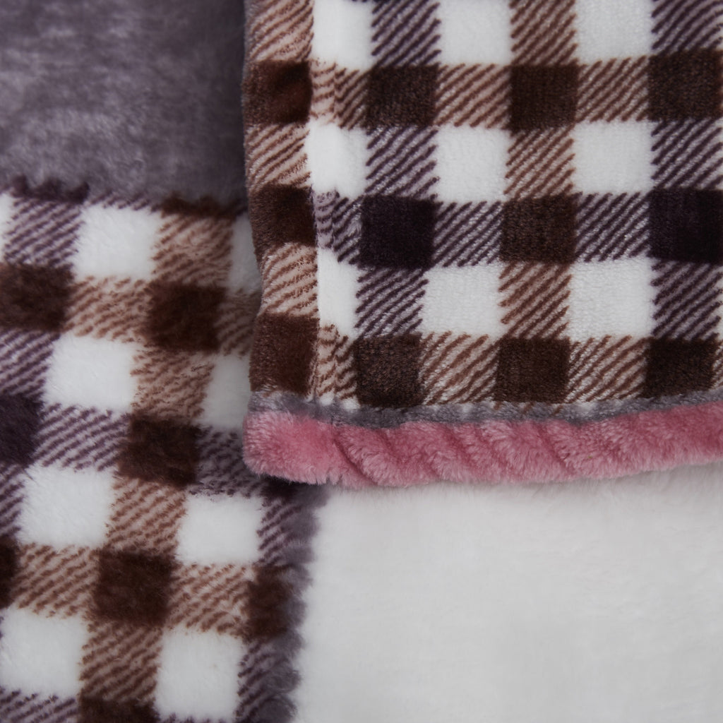 Cozy Mauve Farmhouse Plaid Fleece Blanket