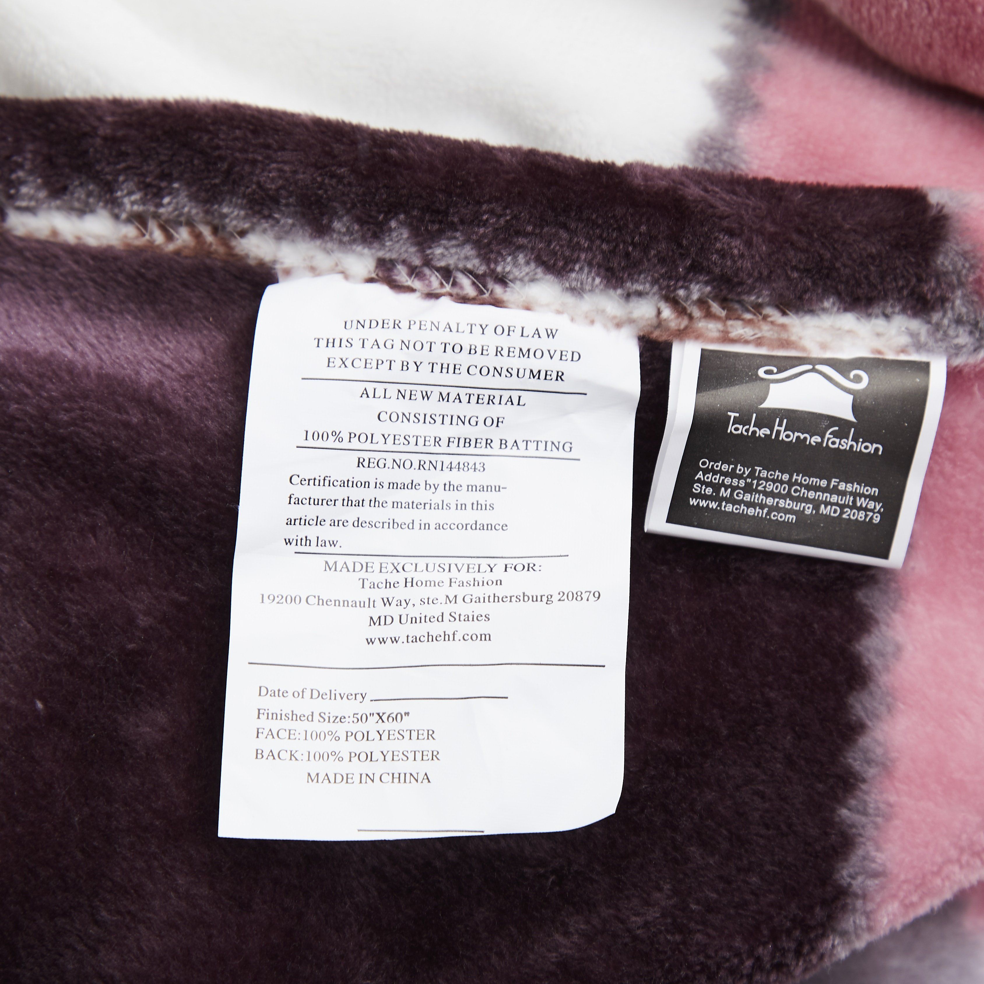 Cozy Mauve Farmhouse Plaid Fleece Blanket